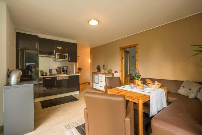 Apartments Am Burggraben 洛伊塔施 外观 照片