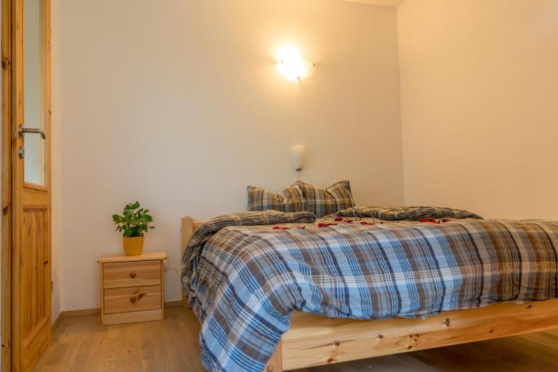 Apartments Am Burggraben 洛伊塔施 外观 照片