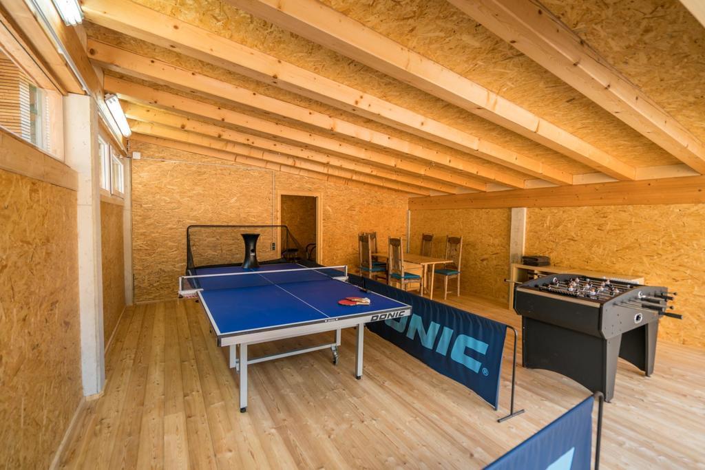 Apartments Am Burggraben 洛伊塔施 外观 照片