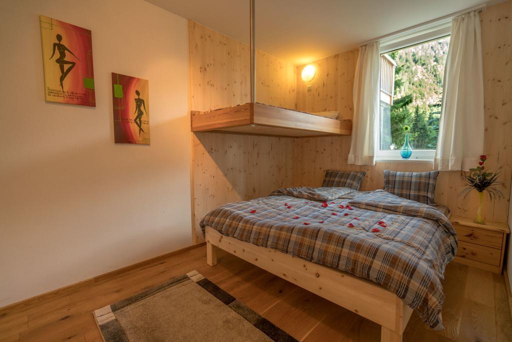Apartments Am Burggraben 洛伊塔施 外观 照片