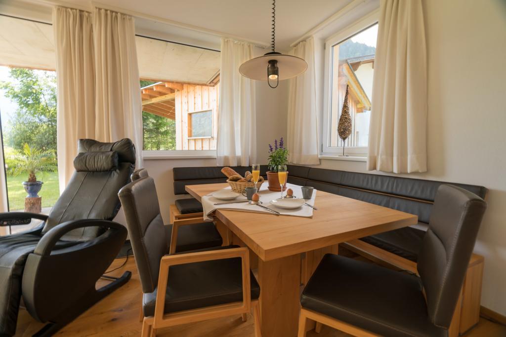 Apartments Am Burggraben 洛伊塔施 外观 照片